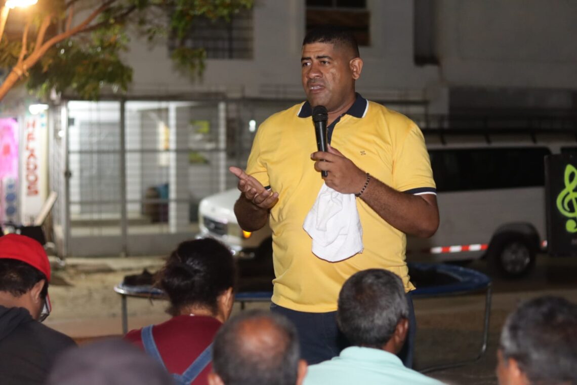 El concejal Charles Aguilar le pone lupa a las problemáticas sociales de la comuna 10