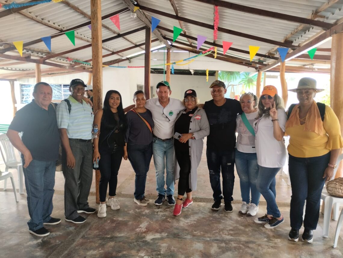 Con una salida de campo en Riohacha, finalizó el ciclo de talleres sobre periodismo ambiental de Ambientarte