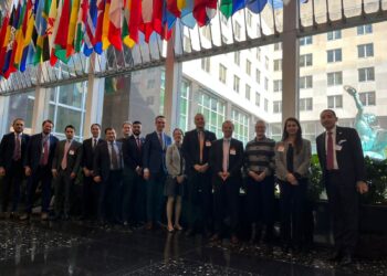 Alfredo Deluque, el senador de las TICS, estuvo en la ‘Misión 5G Colombia’