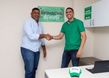 Se fortalece la campaña de José Durán con adhesión del concejal Charles Aguilar