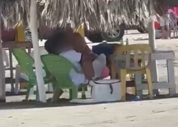 ¡Vergonzoso! – Pareja tuvo sexo a plena luz del día en la Boquilla, Cartagena