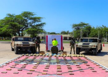 Soldados hallan en zona rural de Riohacha una caleta subterránea con 80 kilos de marihuana