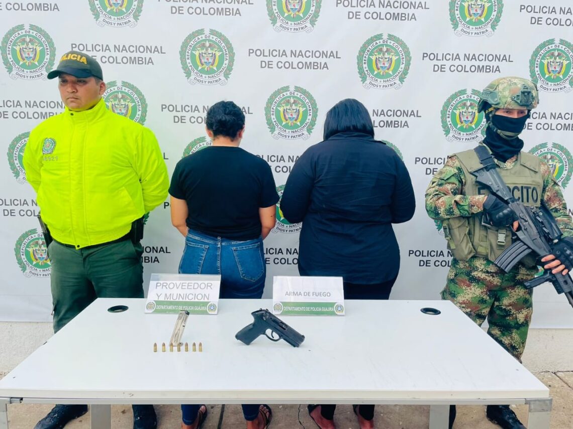 Pillan a dos mujeres con un arma de fuego en Riohacha