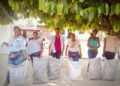 Corpoguajira donó más de 1.200 sacos de carbón vegetal a familias de Fonseca y Urumita