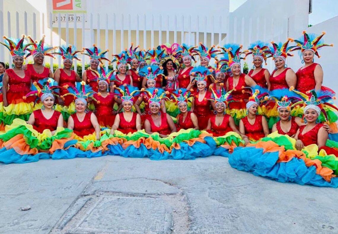 Vuelve la comparsa ‘Endulzando el Carnaval’ para deslumbrar en el Festival Francisco el Hombre