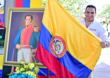 Barrancas se sumó a la conmemoración de los 213 años de la independencia de Colombia