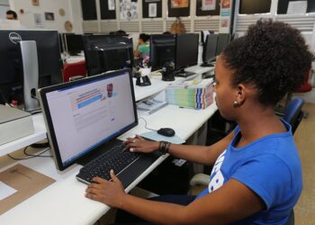 El proyecto de los Emiratos Árabes Unidos ‘Escuela Digital’ llega a La Guajira