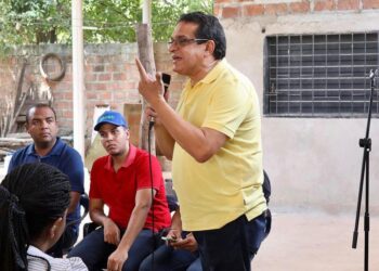 Con su movimiento y tres coavales, Moisés Daza se inscribió como candidato a la Alcaldía de San Juan