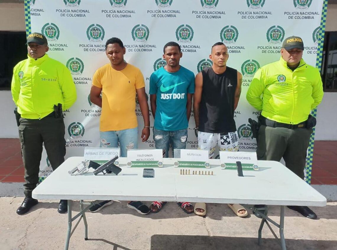 Policía sorprendió a tres sujetos armados en Maicao