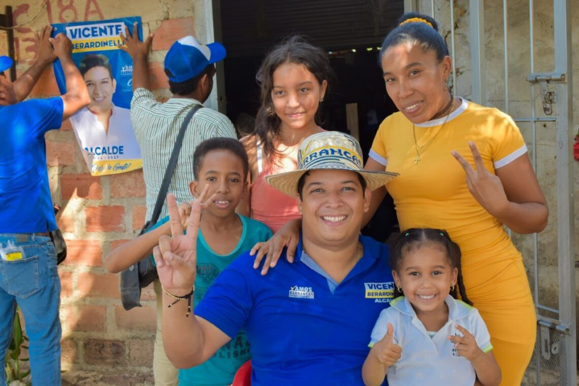 Casa a casa, Vicente Berardinelli se gana el corazón de los barranqueros