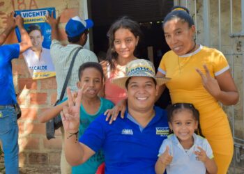 Casa a casa, Vicente Berardinelli se gana el corazón de los barranqueros