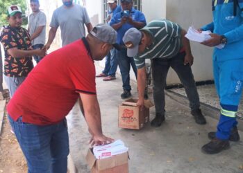 Desconocidos amenazaron a contratistas de Air-e en Uribia y les quitaron las facturas