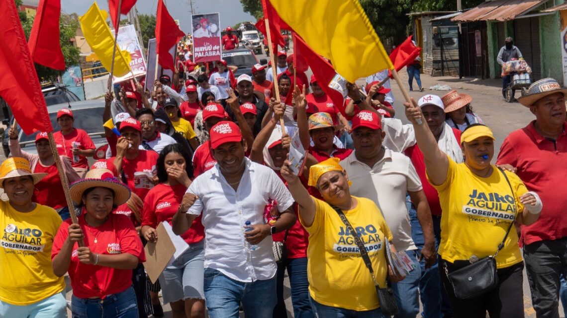 Paraguachón se vistió de rojo con Miguel Felipe Aragón