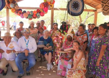 Ministra de Vivienda visitó Yotojorotshi, territorio wayuu de equidad de Air-e