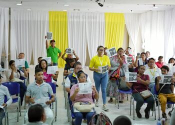 Familias víctimas del conflicto armado en Maicao recibieron indemnizaciones económicas