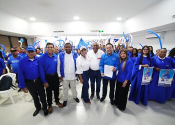 Beto Ibarra Campo recibe el respaldo en pleno del partido MIRA y sus cuatro congresistas