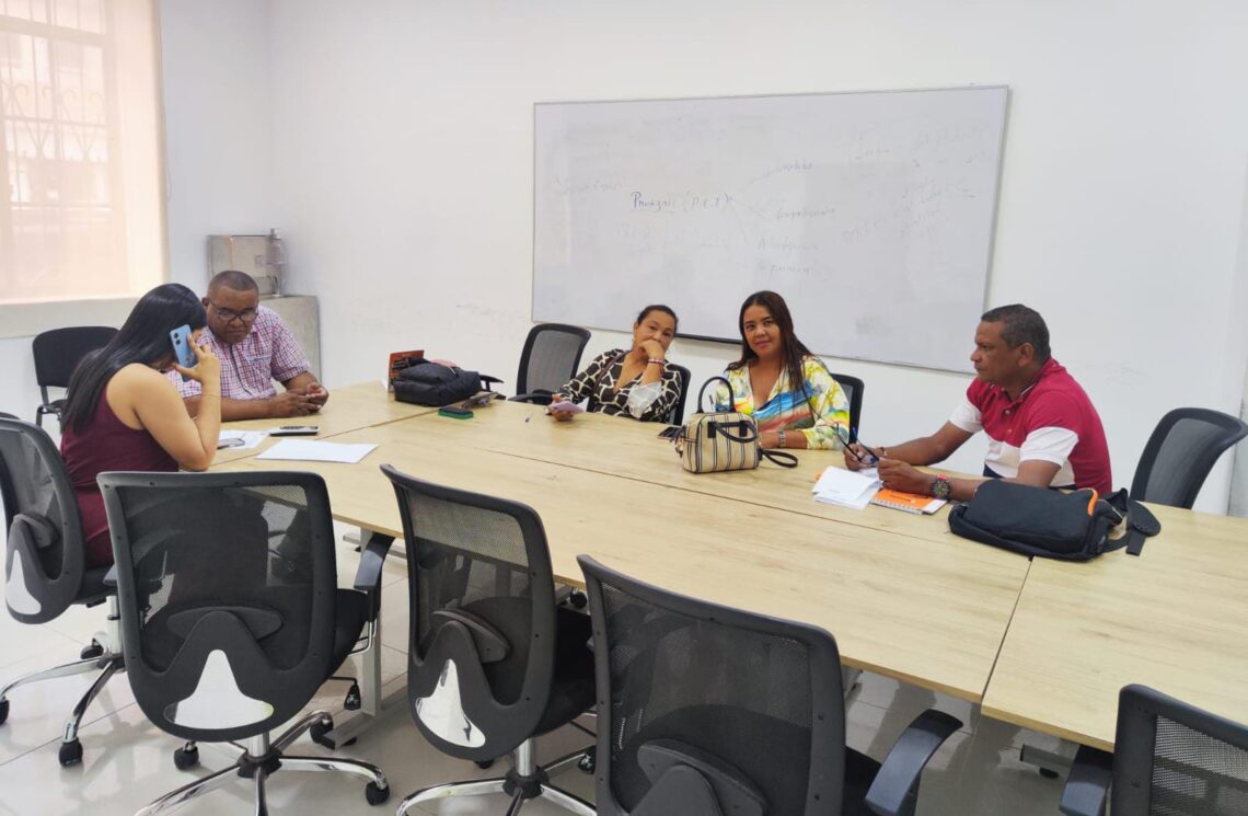 Asodegua hace seguimiento a compromisos para estabilidad laboral de maestros provisionales