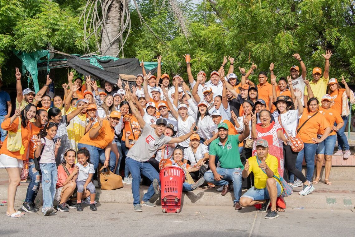 Crece la campaña de Juana Gómez, su amabilidad y sencillez se está robando el corazón de los barraqueros