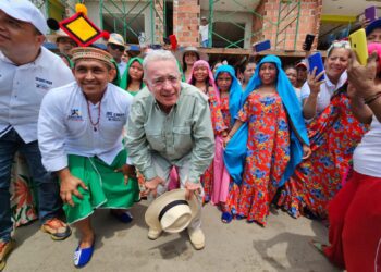 Expresidente Uribe habló desde La Guajira sobre los señalamientos del gobierno nacional en su contra