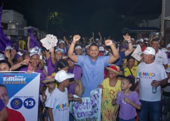 Las comunas 3, 4 y 5 de Riohacha van firmes con Genaro Redondo a la Alcaldía