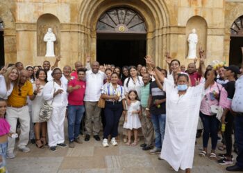 Con una eucaristía de acción de gracias, Beto Ibarra hizo el cierre de su campaña a la Alcaldía de Riohacha