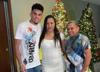 Secuestran a los padres del futbolista guajiro Lucho Díaz en Barrancas