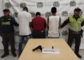Capturan a dos hombres y una mujer que circulaban en motos con un arma de fuego en el centro de Riohacha