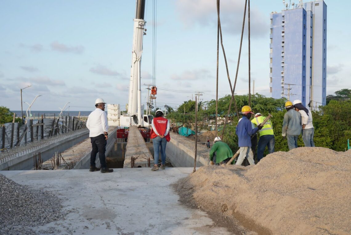 Con éxito avanza la construcción del nuevo puente del riíto en Riohacha
