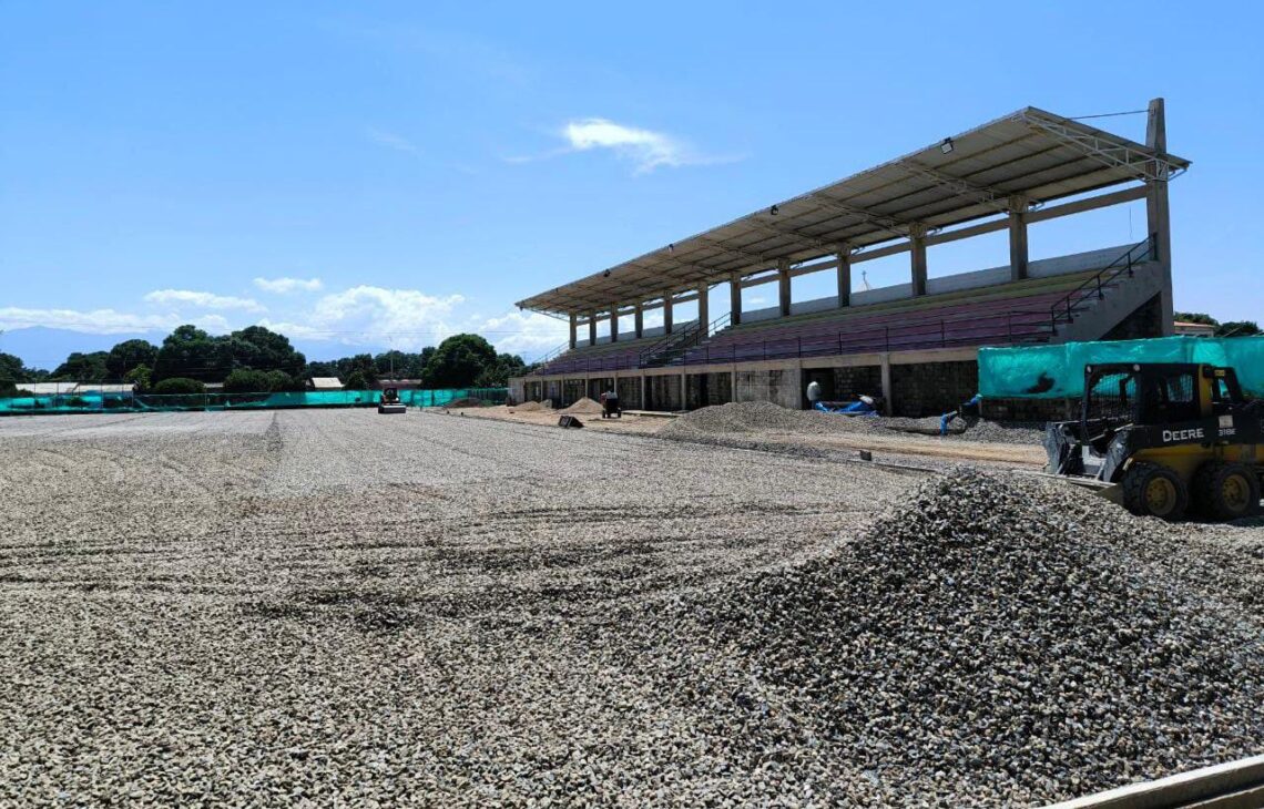 Inició la remodelación de la cancha del barrio 12 de Octubre en Fonseca
