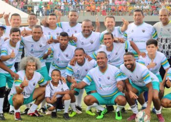 Con presencia del Pibe Valderrama, inauguran el centro deportivo más grande de La Guajira