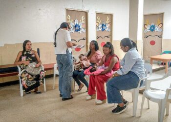 Universidad Nacional y el Icbf forman consejeros en lactancia materna en La Guajira
