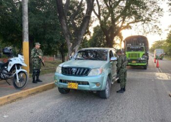 Con 30 puestos de control, el Ejército Nacional garantiza la seguridad en las vías de La Guajira y el Cesar