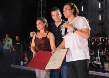 Asamblea Departamental de La Guajira entregó máxima distinción al cantante Silvestre Dangond