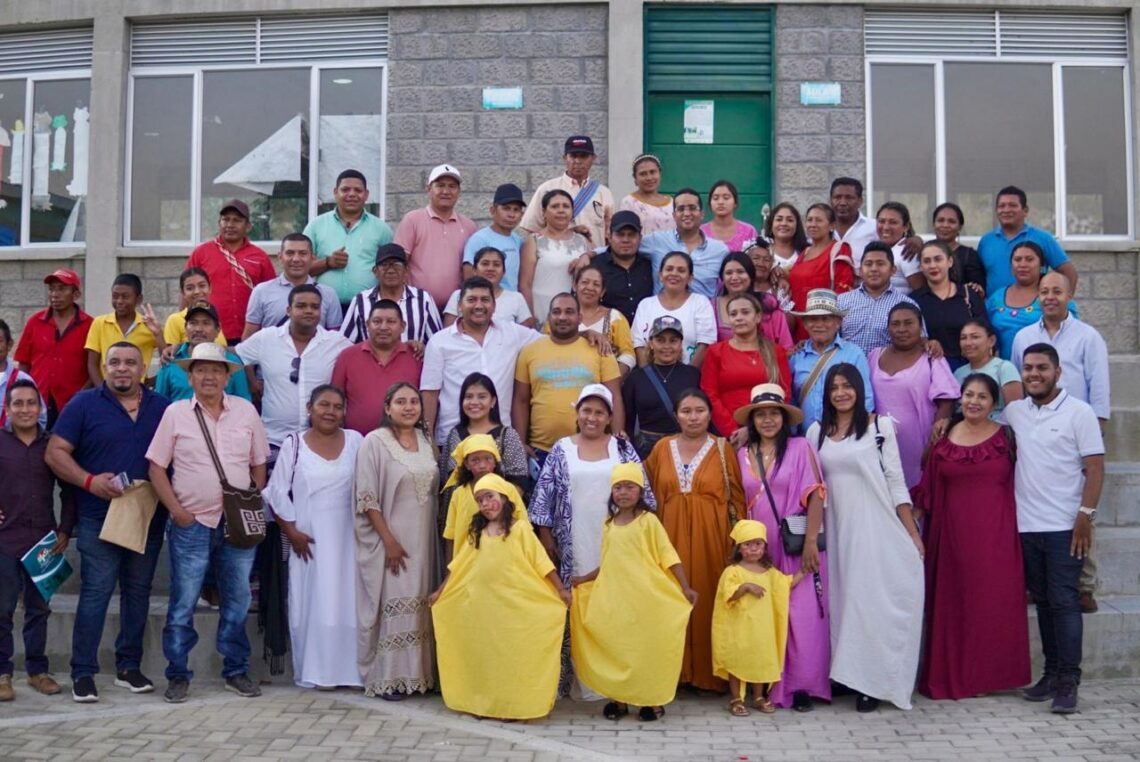 Emotivo encuentro entre el gobernador y las comunidades indígenas del sur de La Guajira
