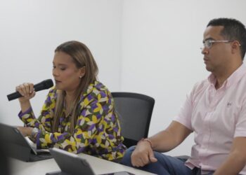 Gobernador, alcaldes y gerente de Esepgua inician la ruta del agua por La Guajira