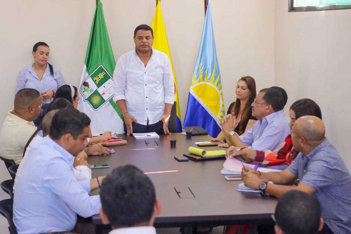 Alcalde de Riohacha, Genaro Redondo, lideró su primer consejo de gobierno