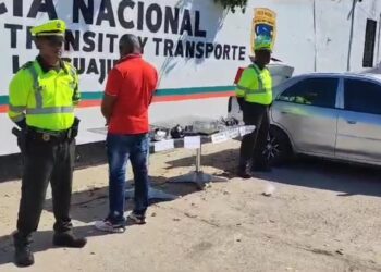 Sorprenden a sujeto transportando armas y droga hacia Riohacha