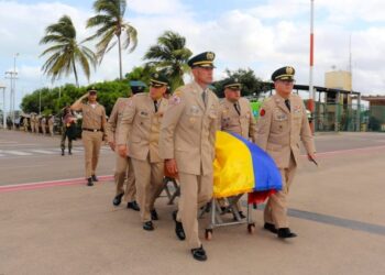 Con honores fueron despedidos los dos militares asesinados por el Clan del Golfo en Riohacha