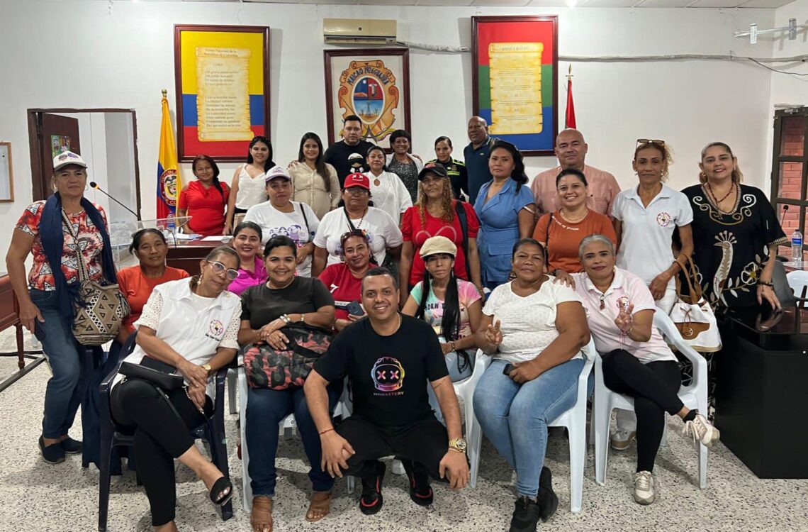 Gestora social de Maicao líderó encuentro con la Red de Mujeres Comunales