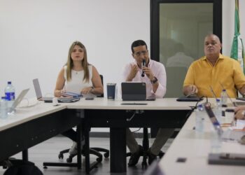 Avanzan mesas de trabajo para la construcción de un hospital de alta complejidad en La Guajira