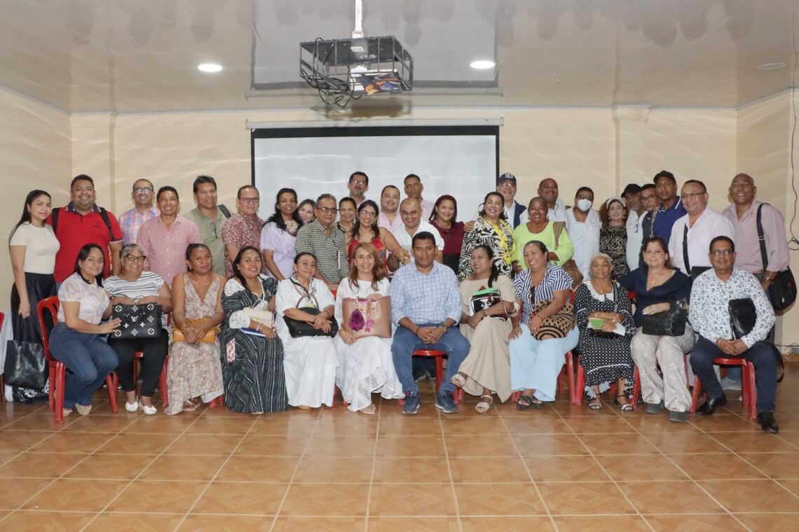 Alcalde Miguel Felipe Aragón realizó primer encuentro con directores y rectores de Maicao