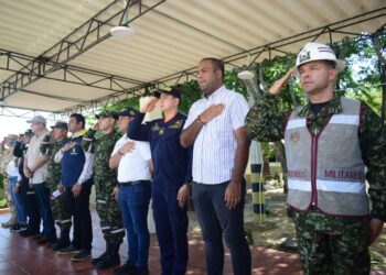 Con la entrega de los 40 carrotanques al Ejército Nacional inicia en La Guajira la “Ruta por la Vida”
