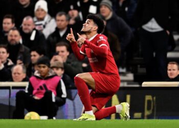 Con golazo del guajiro Luis Díaz, el Liverpool se clasificó a la final de la Copa de la Liga de Inglaterra