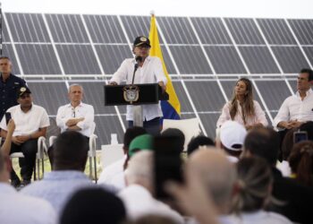 Gobierno Nacional apoyará a empresas fabricantes de paneles solares en La Guajira, Magdalena y el Cesar
