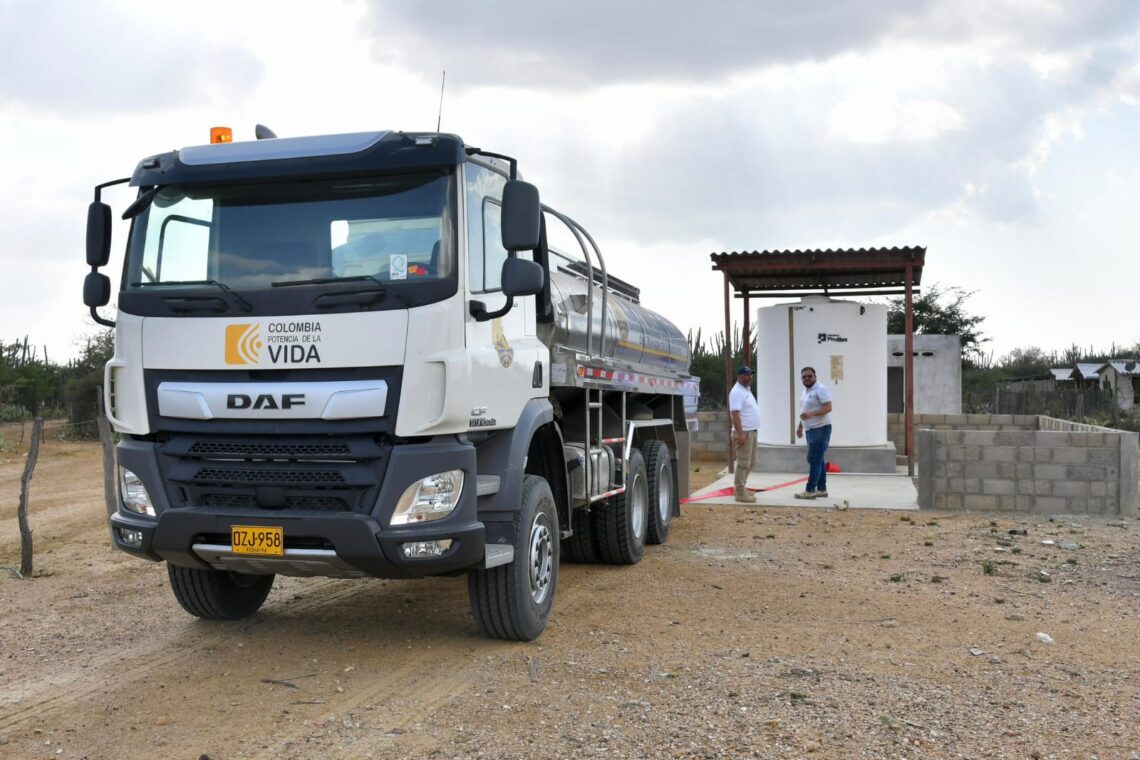 ¡Es oficial! – Entraron en operación 10 de los 40 carrotanques de agua potable para La Guajira