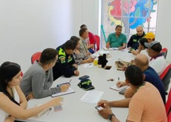 Instalan PMU para atender a familias desplazadas tras enfrentamiento de bandas en zona rural de Riohacha