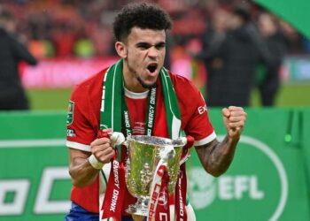 El crack guajiro, Lucho Díaz, logra su cuarto título con el Liverpool