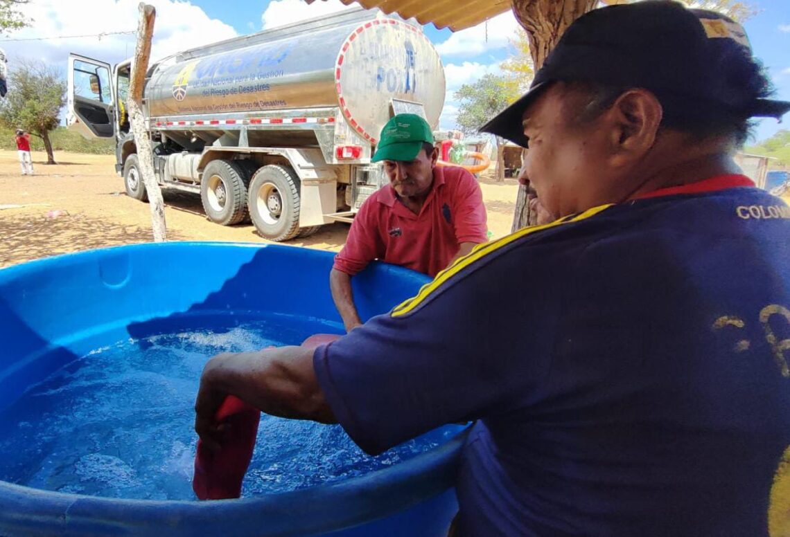 La Ungrd recorre La Guajira brindando soluciones de agua potable a los más necesitados