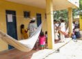 Adecuan albergues en Riohacha para las familias indígenas desplazadas por combates de grupos armados