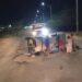 Una mujer herida dejó el volcamiento de un vehículo en la entrada a Uribia